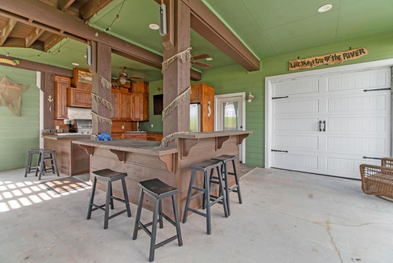 Luxury Waterfront Home Family And Pet Friendly Near Surfside Beach 11 Mins Freeport Exteriér fotografie