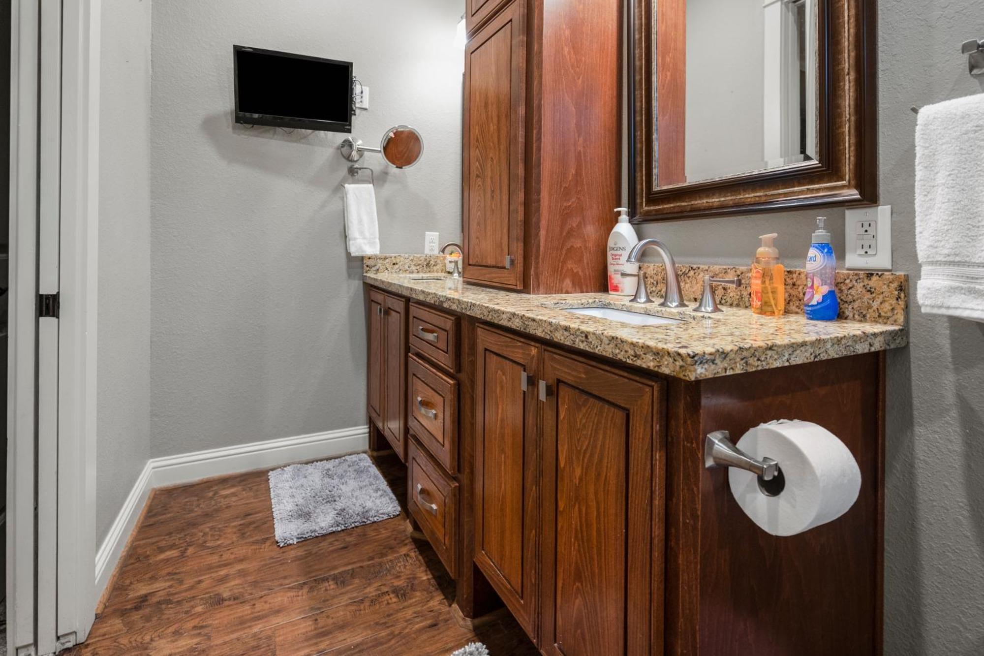 Luxury Waterfront Home Family And Pet Friendly Near Surfside Beach 11 Mins Freeport Exteriér fotografie
