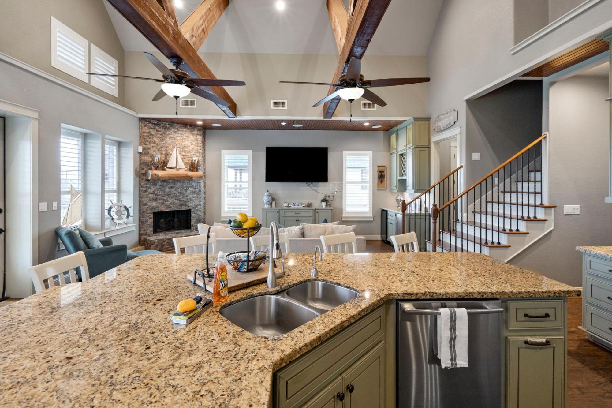 Luxury Waterfront Home Family And Pet Friendly Near Surfside Beach 11 Mins Freeport Exteriér fotografie