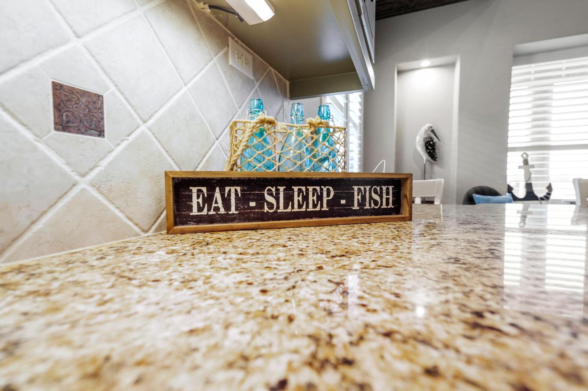 Luxury Waterfront Home Family And Pet Friendly Near Surfside Beach 11 Mins Freeport Exteriér fotografie